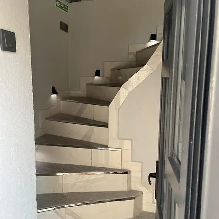 Center 2plus1 For 6 People - Citak Mansions شقة